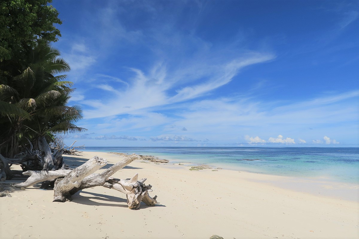 Seychelles luxury holidays, sand beach