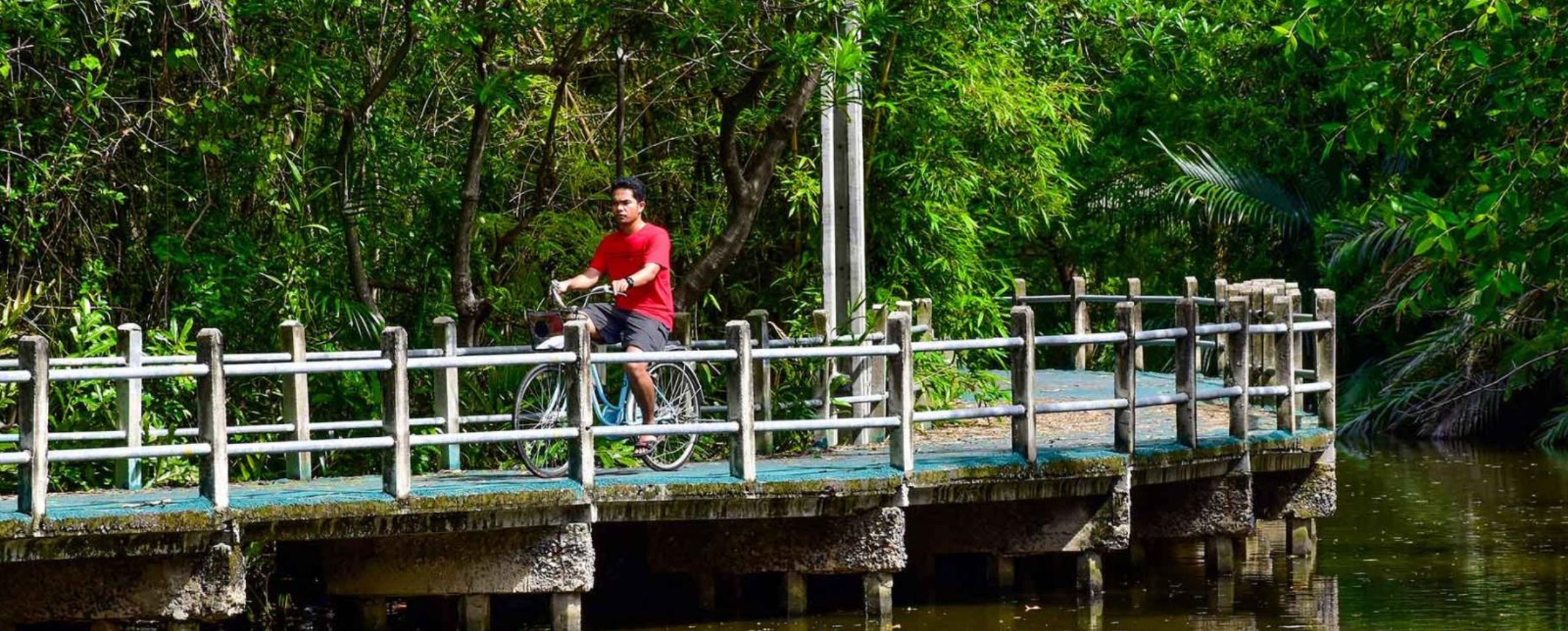 Explore Bangkok by bicycle