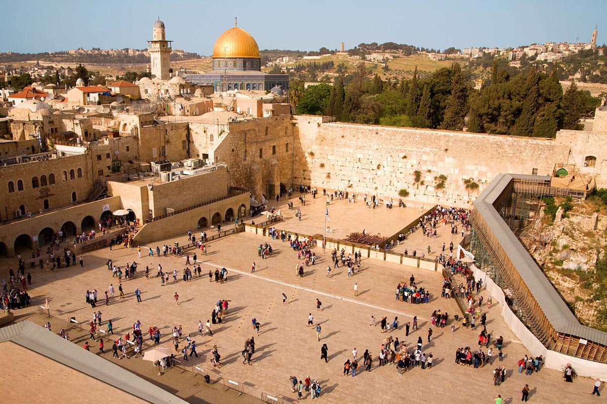 Jerusalem Kotel and Dome of the Rock
