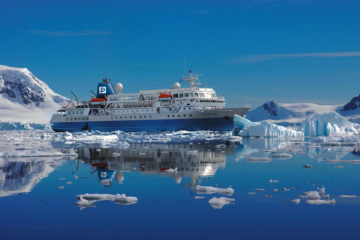MS Seaventure, one of our favourite boats for travelling to Antartica