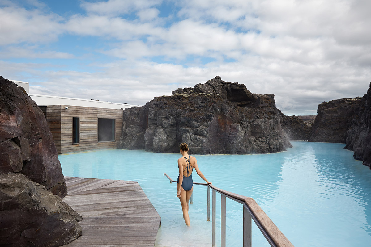 Retreat Spa's Lava Cove Lounge and Private Lagoon, How best to spend a week in Iceland