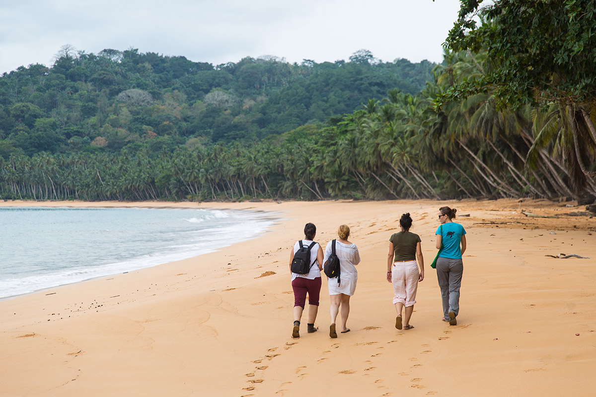 Best places to go hiking in São Tomé + Príncipe