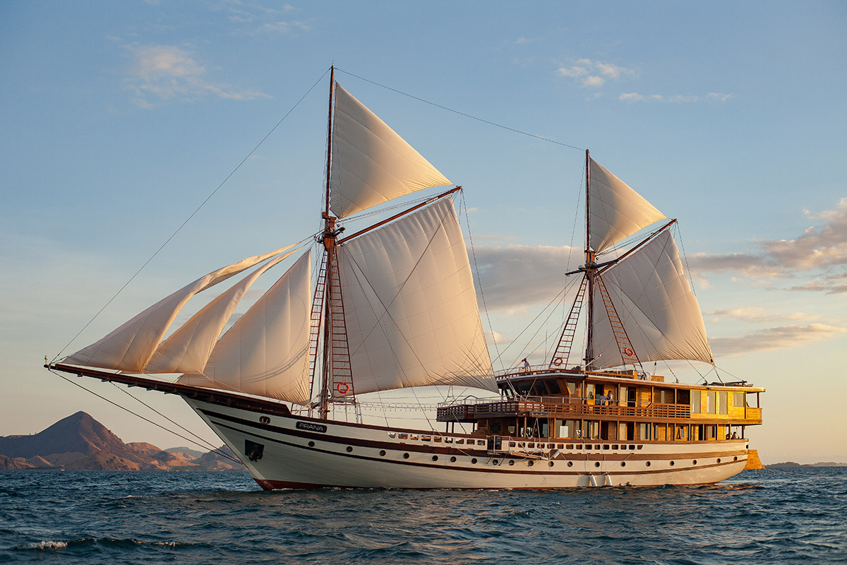 Phinisi yacht Prana by Atzaro in Indonesia, a bespoke travel experience