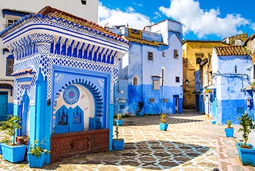 A guided tour of Chefchaouen on Morocco 10 day itinerary