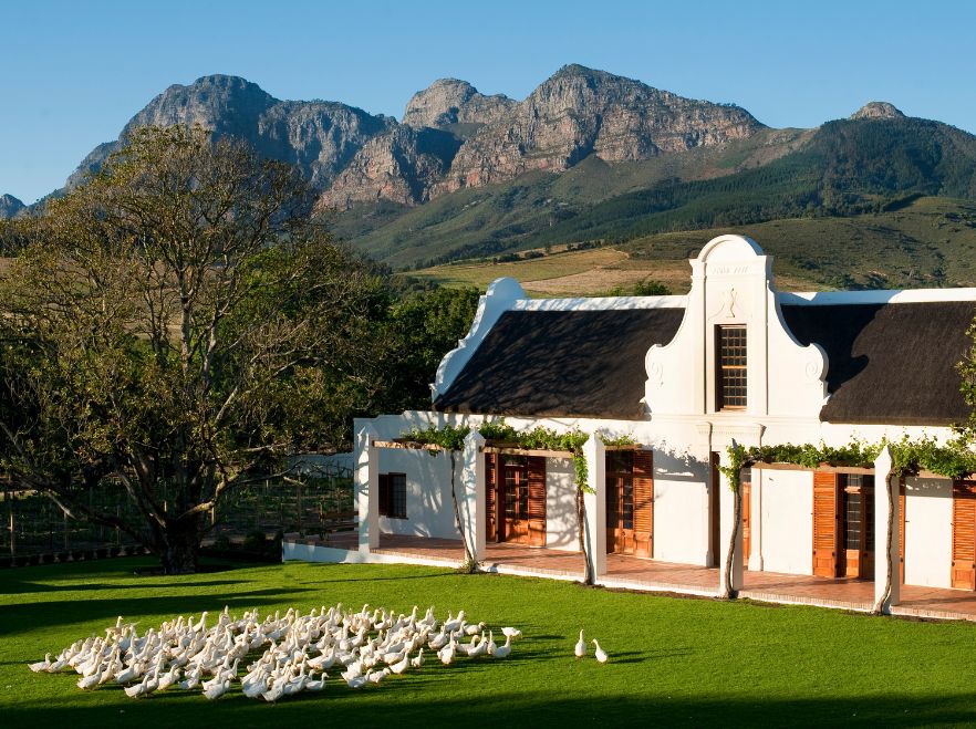 Stay in traditional Dutch buildings at Bablyonstoren