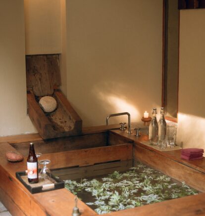 Hot Stone Bath, Amankora, Paro Lodge, Bhutan