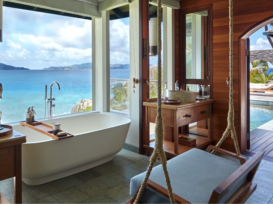 Bathtub, Oceanfront Pool Villa, Six Senses, Zil Pasyon, Félicité, Seychelles