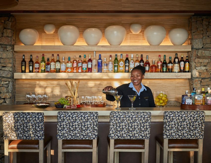 Cocktail hour at Ecca Lodge, Kwandwe Private Game Reserve