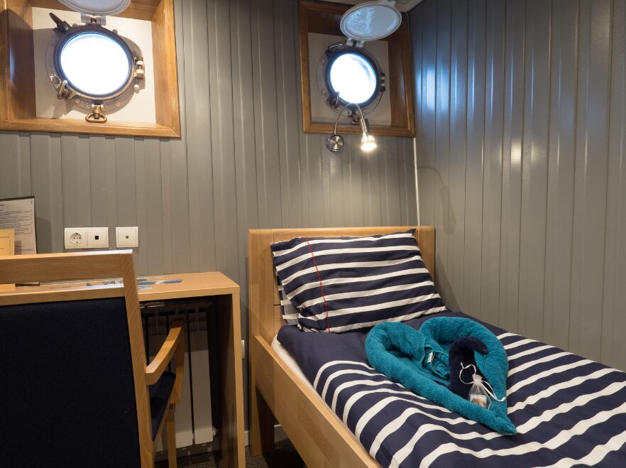 A twin cabin on the MS Sjøveien
