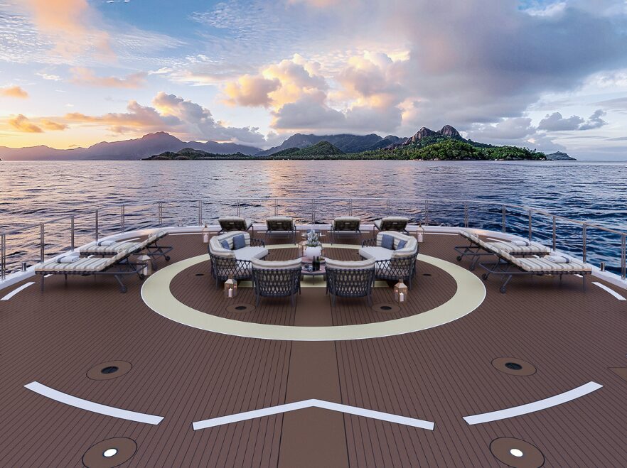 Heli-pad/ deck dining on the Aqua Lares