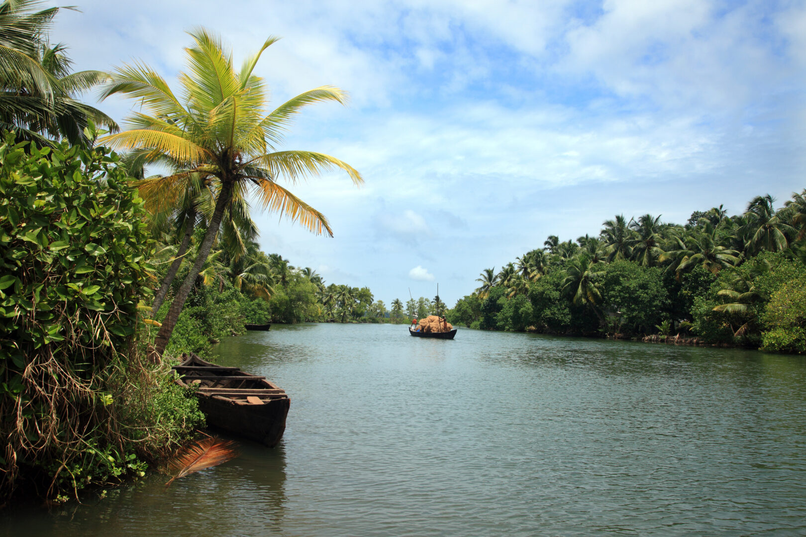 Backwater-scenery-from-Kerala-India-1