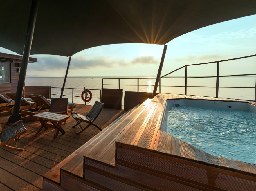 Outdoor Lounge & Jacuzzi, Aria Cruise, Amazon Rainforest, Peru