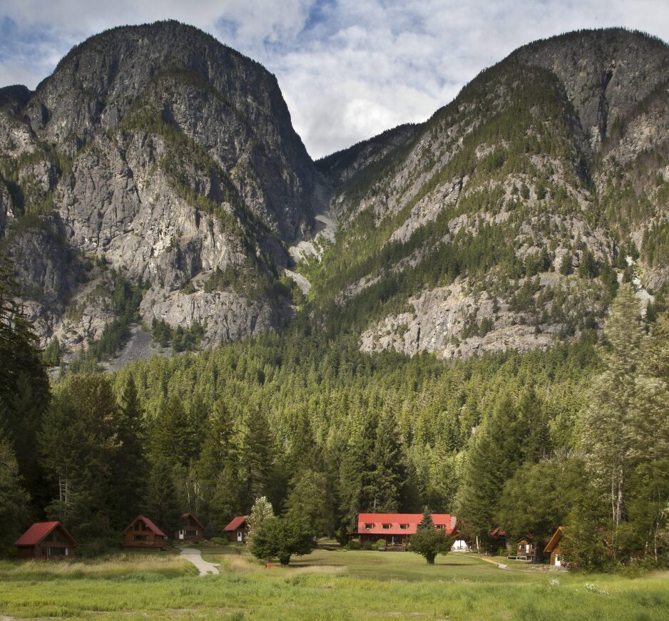 Tweedsmuir Park Lodge, British Columbian Wilderness